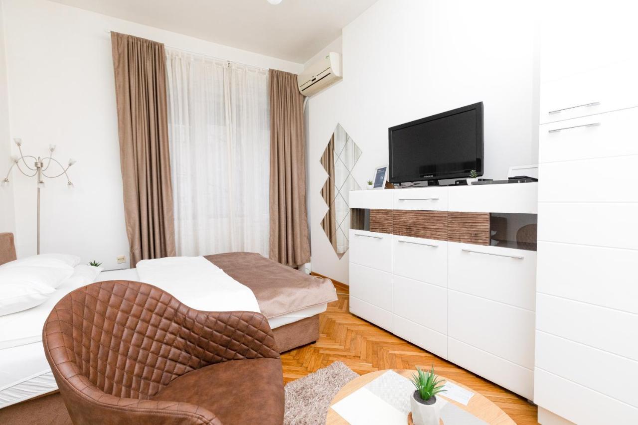 1St Belgrade Apartment מראה חיצוני תמונה