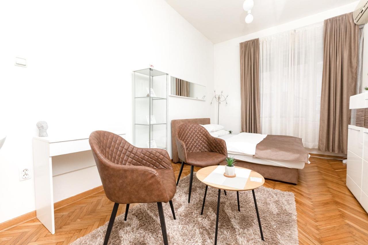 1St Belgrade Apartment מראה חיצוני תמונה