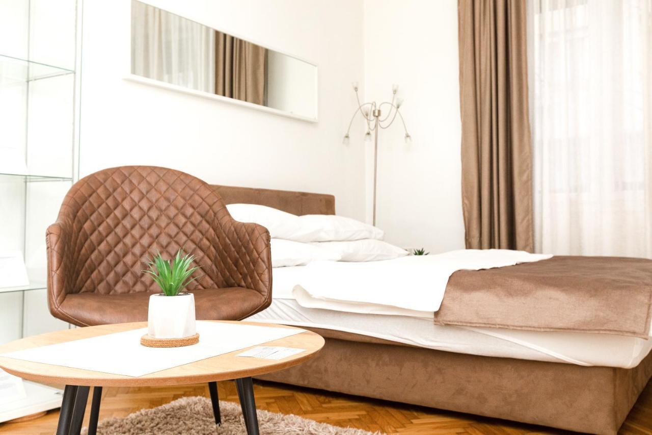 1St Belgrade Apartment מראה חיצוני תמונה